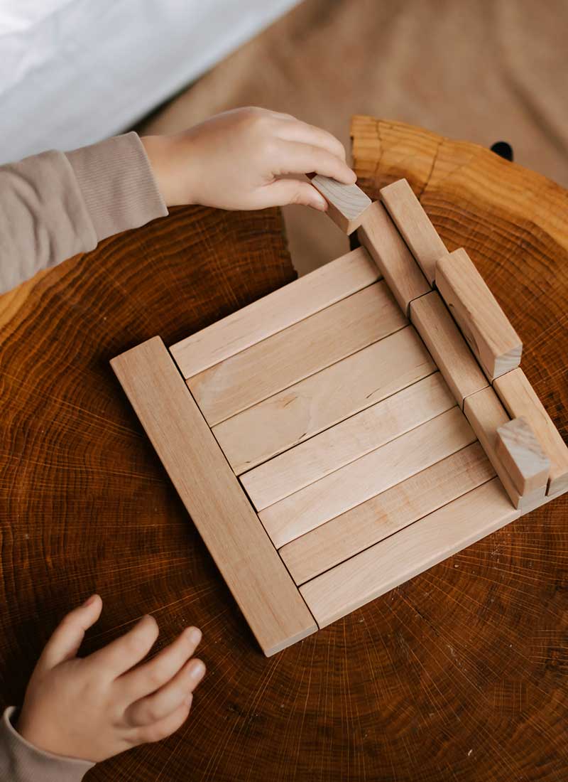Toy-maker-who-makes-money-on-Etsy